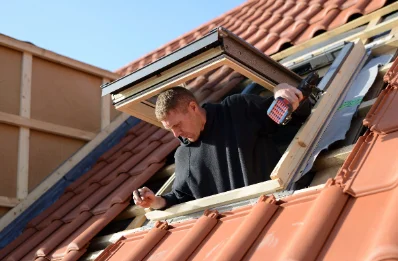 Pose de fenêtres de toit Velux à Saint-Nicolas-de-Sommaire
